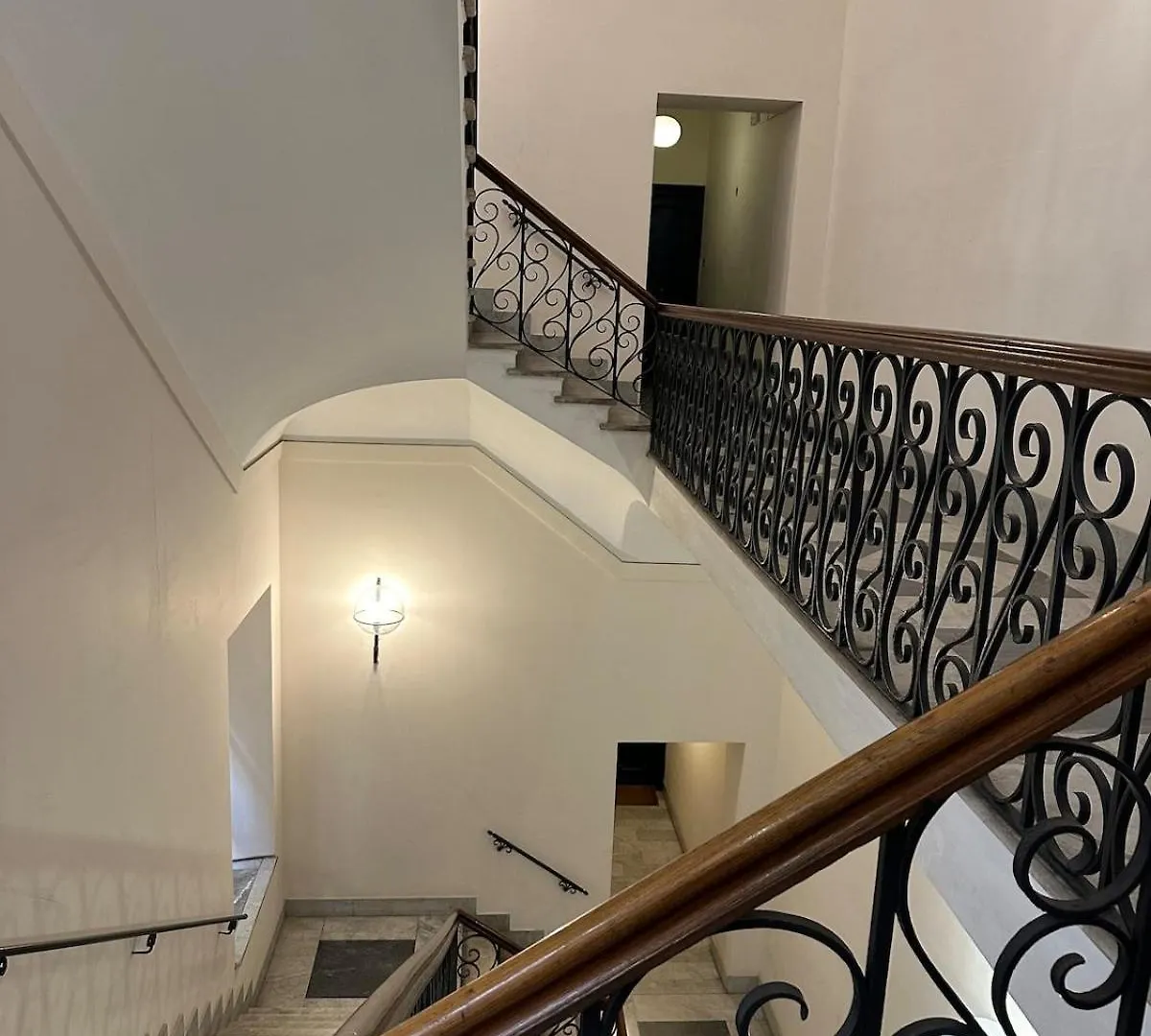 Luxury House Empire 96 Lejlighed Rom
